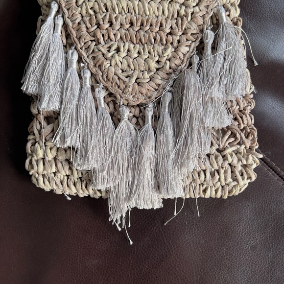 Cappelli Straworld Beige Woven Fringe Crossbody Purse - Picture 8 of 14